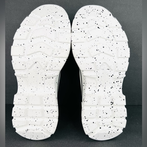 Alexander McQueen Men's Tread Slick Speckled Low-Top Sneakers Size EU 49 - US 16 - Picture 8 of 13